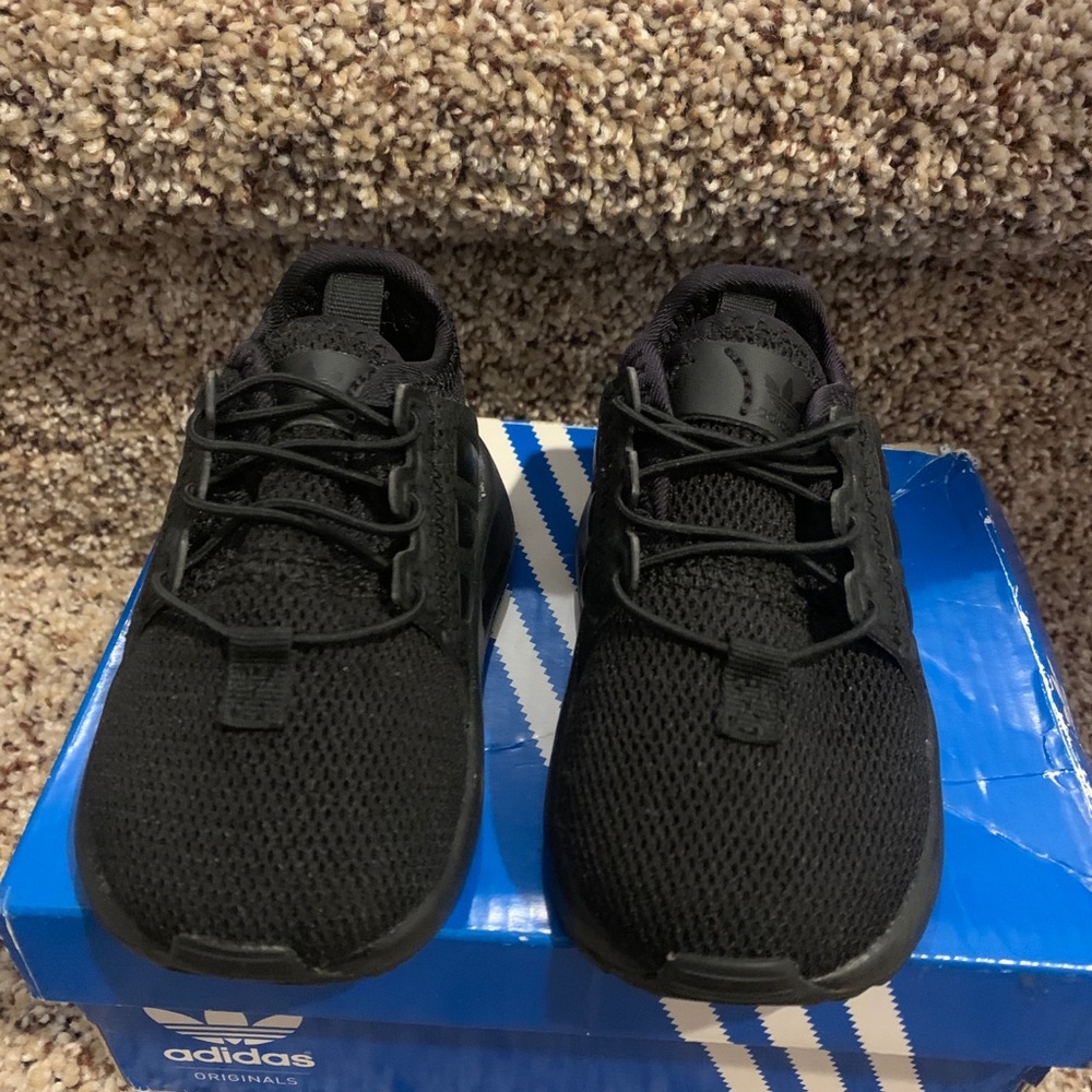 Adidas - Picture 3 of 3
